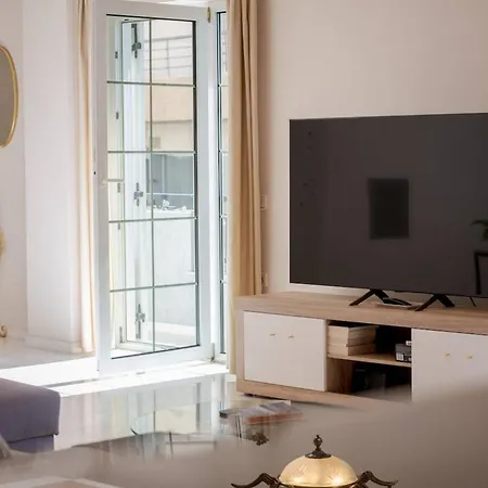 The White Marble Luxury Appartement La Canée