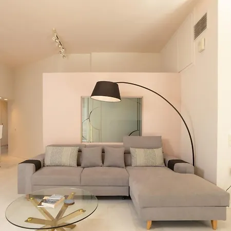 The White Marble Luxury Appartement