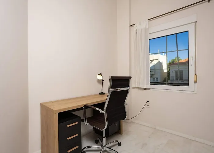 The White Marble Luxury Apartment