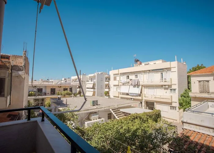 The White Marble Luxury Apartment