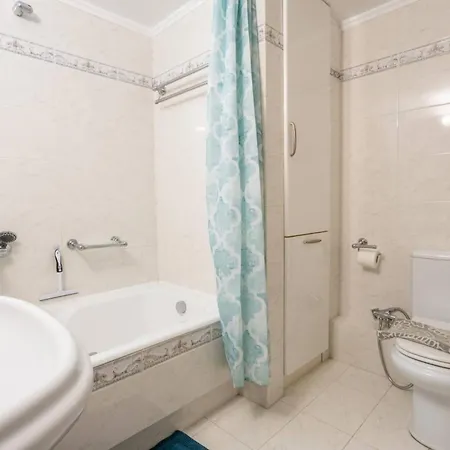 The White Marble Luxury Apartman Hriszí Aktí Haniá