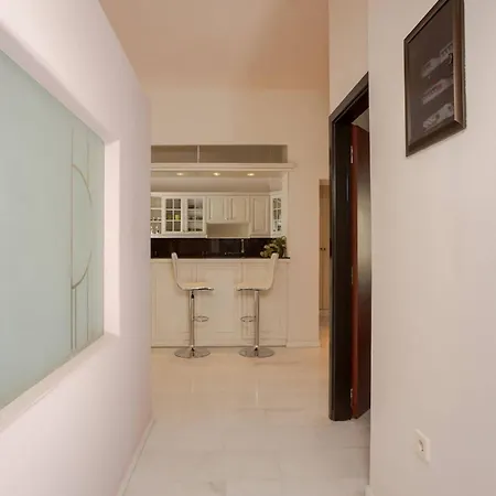 The White Marble Luxury