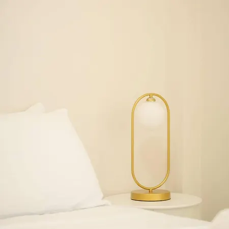 The White Marble Luxury Apartman *